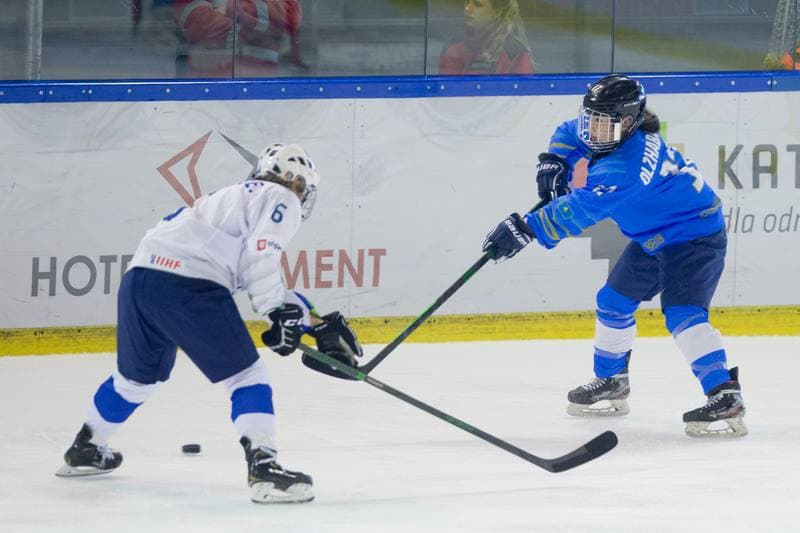 Ice Hockey. Women's World Championship Division 1B. Kazakhstan - Slovenia. 14.04.2022