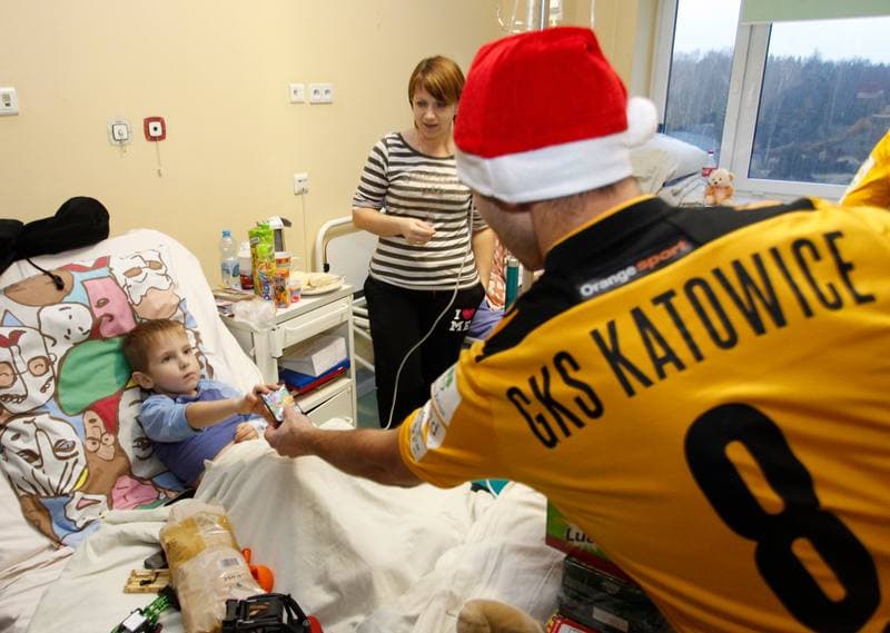 Football. I Liga. GKS Katowice - Wyzwa w Gornoslaskie Centrum Zdrowia Dziecka. 08.12.2014