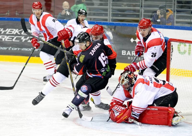Ice Hockey. Puchar Polski. Comarch Cracovia Krakow - Ciarko KH Sanok. 27.12.2014