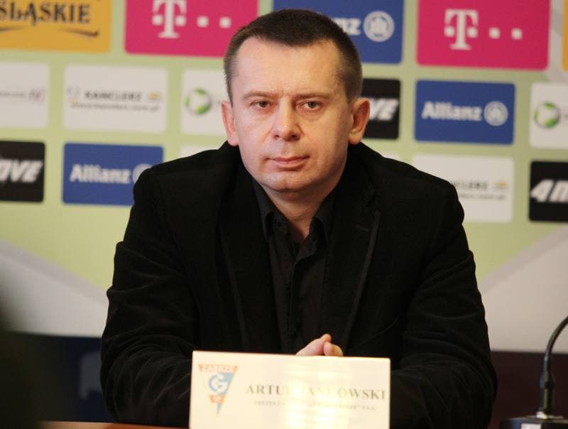 Football. Gornik Zabrze. Press Conference. 13.12.2011