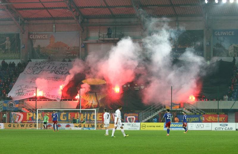Football. T-Mobile Ekstraklasa. Piast Gliwice - Pogon Szczecin. 15.12.2014