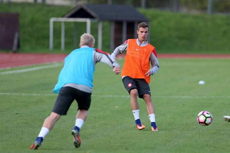 Football. Poland U19. Training. 02.10.2017