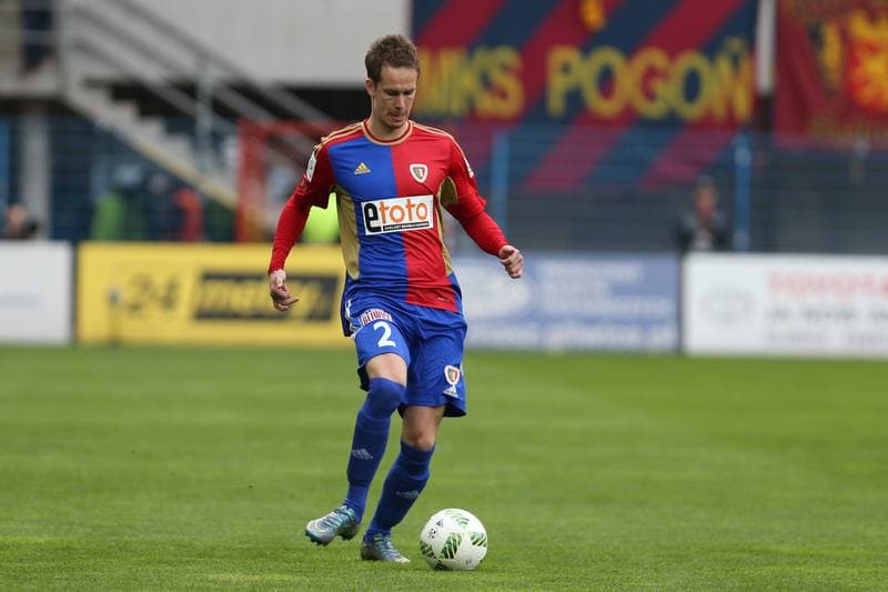 Football. Ekstraklasa. Piast Gliwice - Pogon Szczecin. 01.05.2016