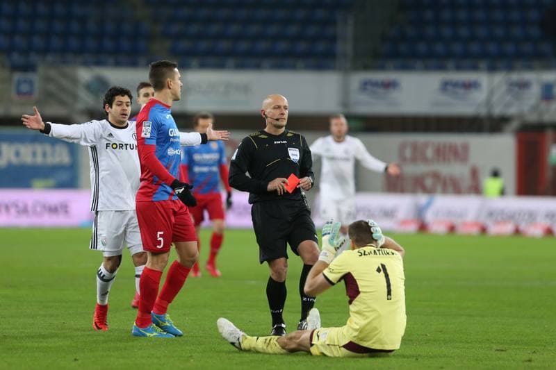 Football. Lotto Ekstraklasa. Piast Gliwice - Legia Warsaw. 12.12.2017