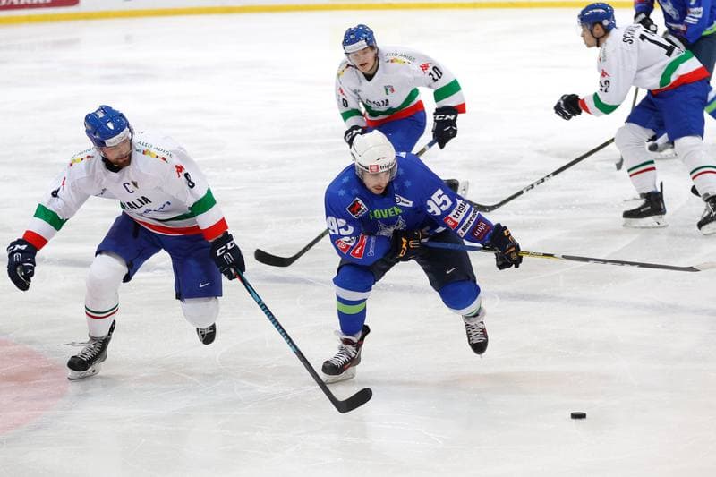 Ice Hockey. Euro Ice Hockey Challenge. Slovenia - Italy. 10.02.2017