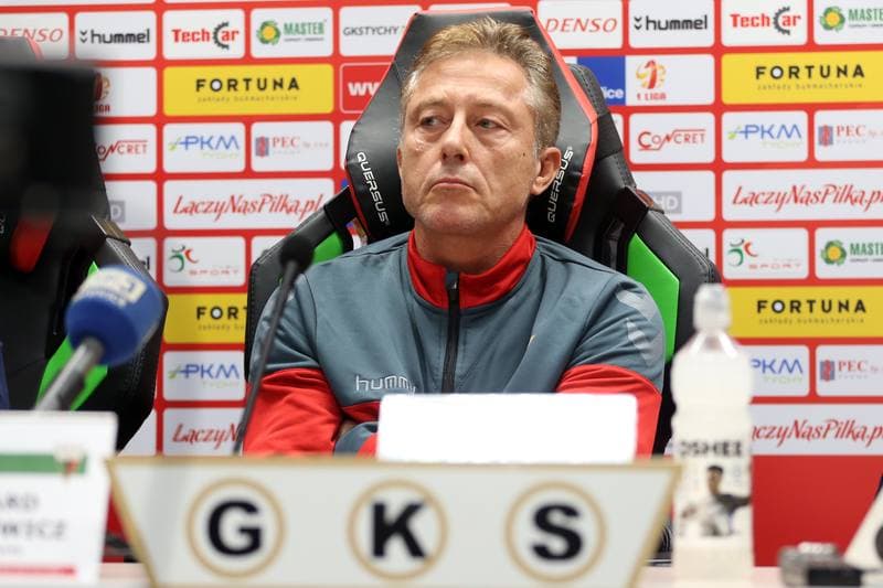 Football. GKS Tychy. Press Conference. 11.10.2017