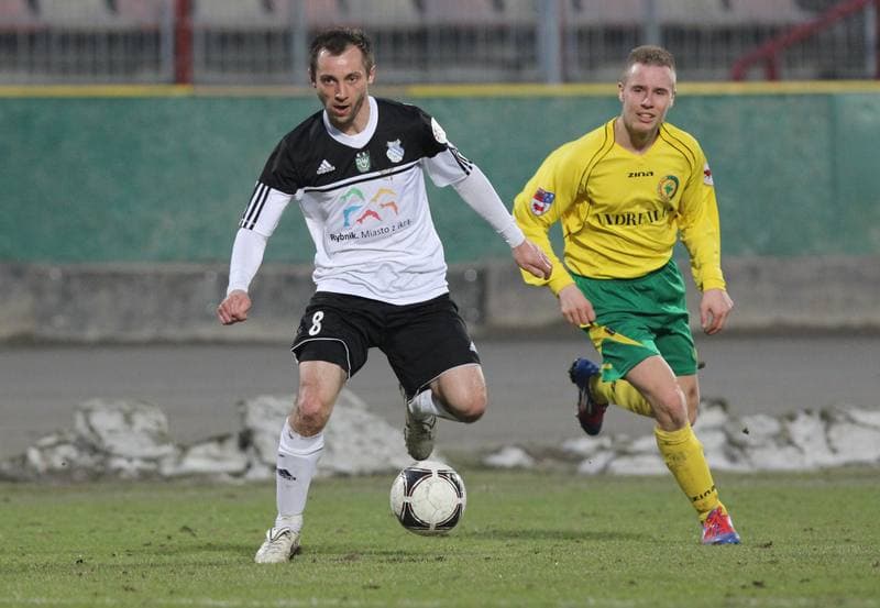 Football. II liga - grupa Zachodnia. Energetyk ROW Rybnik - Tur Turek. 12.04.2013