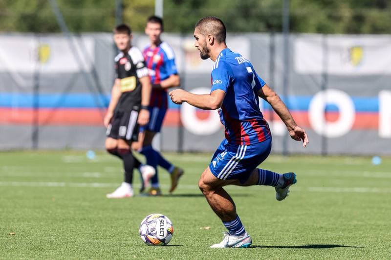 Football. Betclic II liga. Polonia Bytom - LKS II Lodz. 21.09.2024