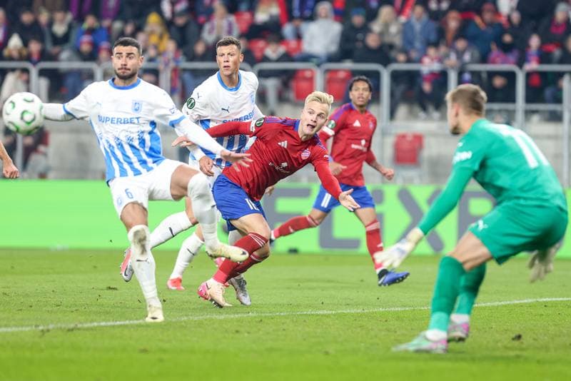 Football. UEFA Conference League. Rakow Czestochowa - Universitatea Craiova. 02.10.2025