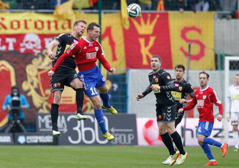 Football. T-Mobile Ekstraklasa. Piast Gliwice - Korona Kielce. 22.03.2015