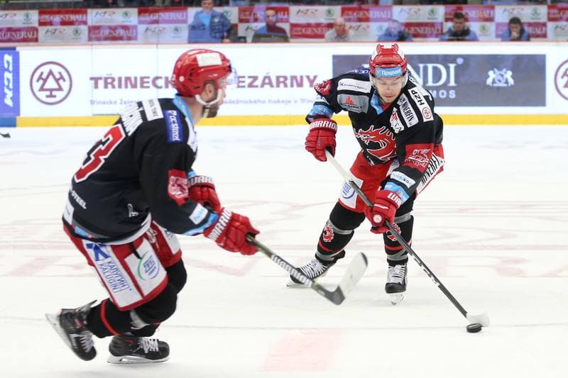 Ice Hockey. TipSport Extraliga. Ocelari Trinec - Mountfield Hradec Kralove. 02.04.2018