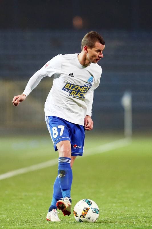 Football. II Liga. Ruch Chorzow - Gornik Leczna. 01.12.2018