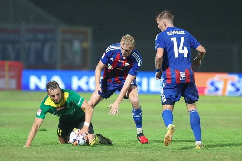 Football. Betclic II liga. GKS Jastrzebie - Polonia Bytom. 17.08.2024