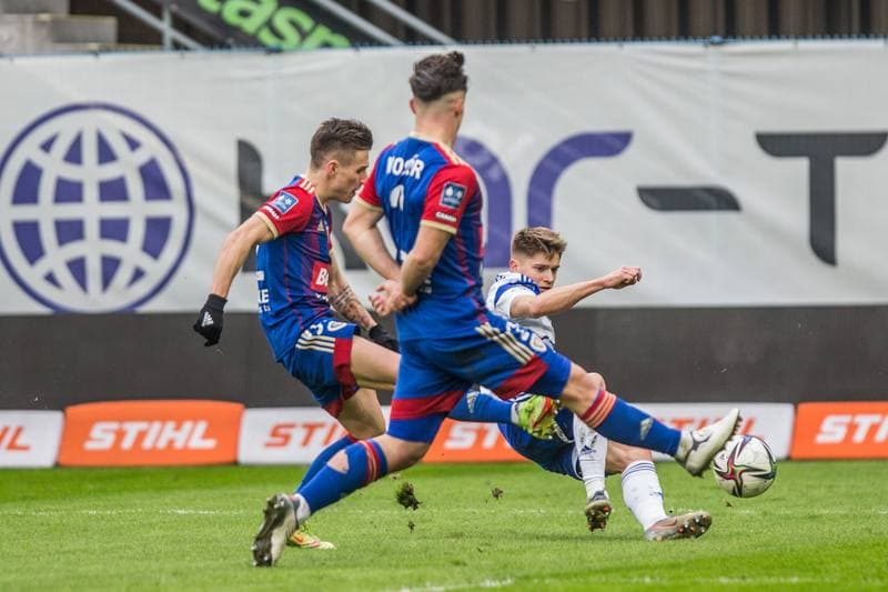 Football. PKO BP Ekstraklasa. Piast Gliwice - Stal Mielec. 18.12.2021