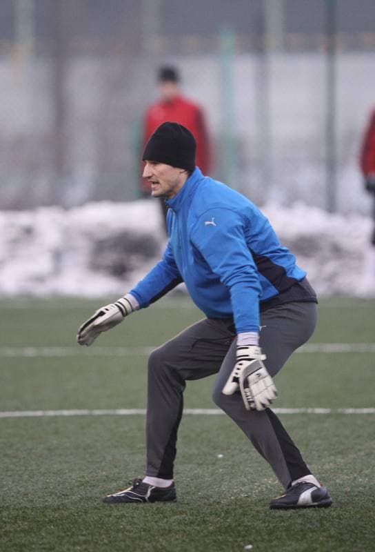 Football. Sparing. Gornik Zabrze - Hutnik Krakow. 28.01.2011