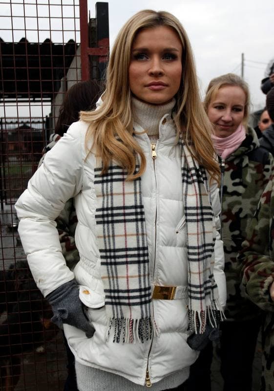 Joanna Krupa. Animal Shelter. Visit. 30.11.2013
