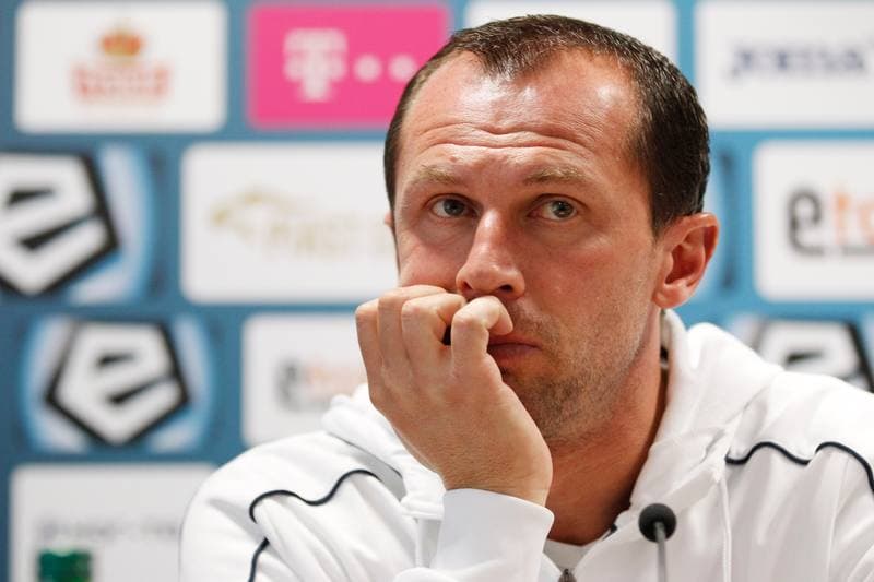 Football. Piast Gliwice. Press Conference. 13.10.2016