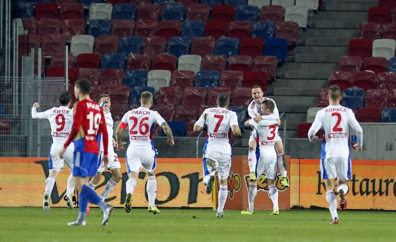 Football. PKO BP Ekstraklasa. Gornik Zabrze - Piast Gliwice. 01.12.2015