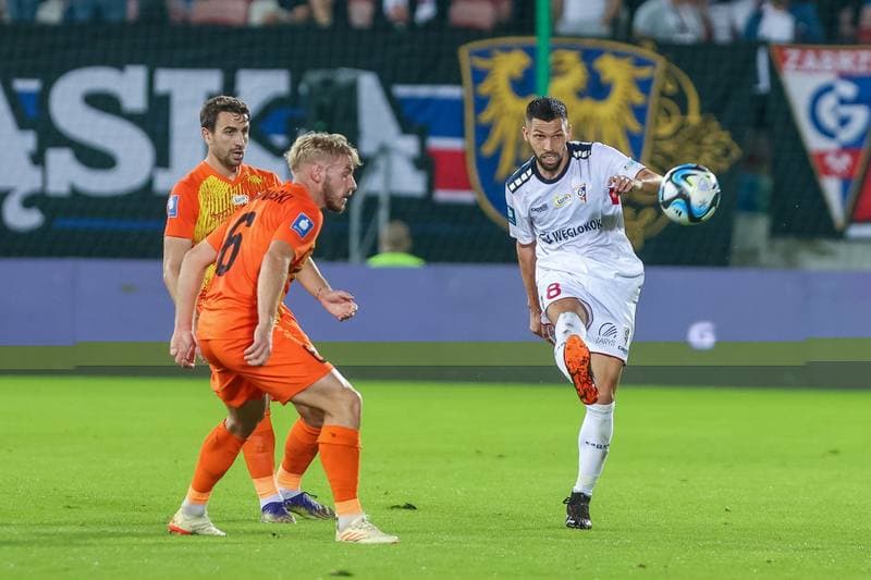 Football. PKO BP Ekstraklasa. Gornik Zabrze - Zaglebie Lubin. 02.10.2023