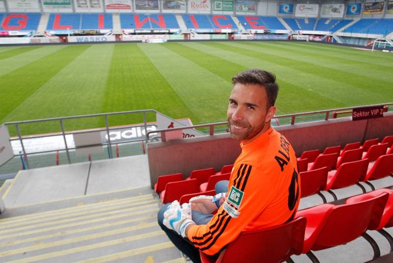 Football. Piast Gliwice. Photoshoot. 25.09.2014