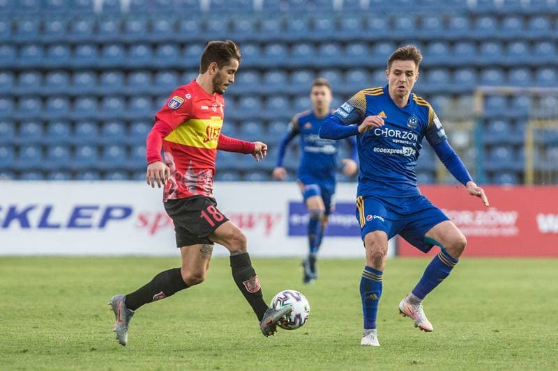 Football. III Liga. Ruch Chorzow - Sleza Wroclaw. 10.04.2021