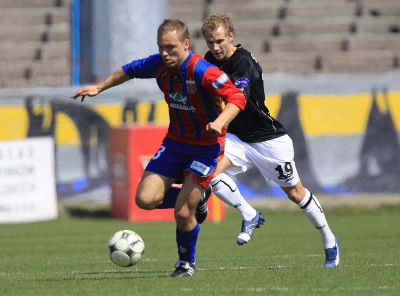 Football. Ekstraklasa. Polonia Bytom - Cracovia Krakow. 24.04.2010