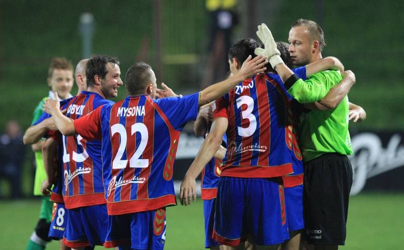 Football. Ekstraklasa. Polonia Bytom - Ruch Chorzow. 18.09.2010
