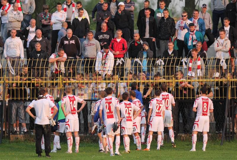 Football. Bytom I liga. Ruch Radzionkow - LKS Lodz. 29.04.2011