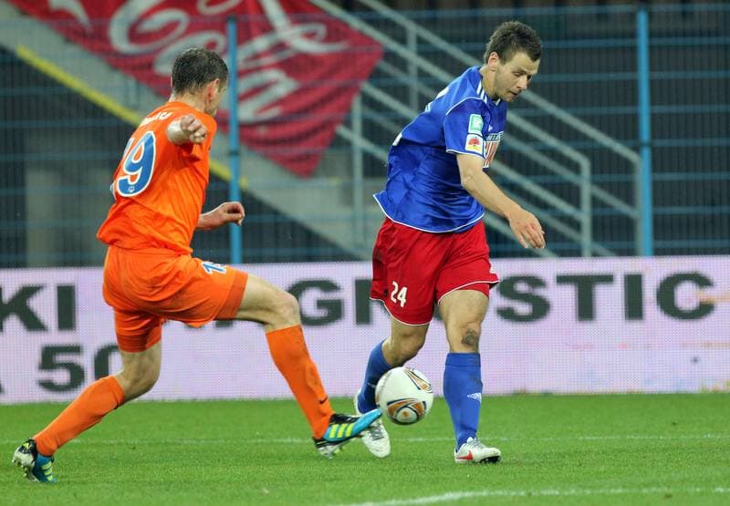 Football. I liga. Piast Gliwice - Termalica Bruk-Bet Nieciecza. 13.04.2012