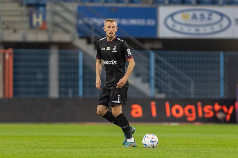 Football. PKO BP Ekstraklasa. Piast Gliwice - Pogon Szczecin. 29.04.2023
