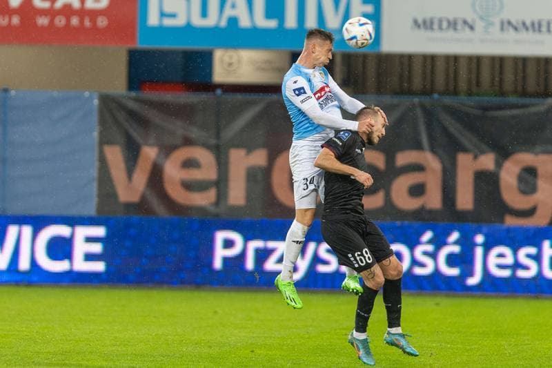 Football. PKO BP Ekstraklasa. Piast Gliwice - Pogon Szczecin. 29.04.2023