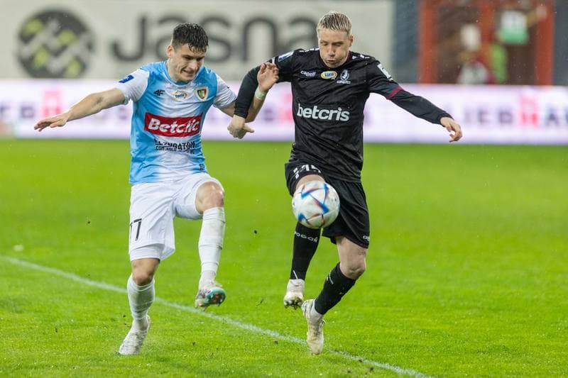 Football. PKO BP Ekstraklasa. Piast Gliwice - Pogon Szczecin. 29.04.2023