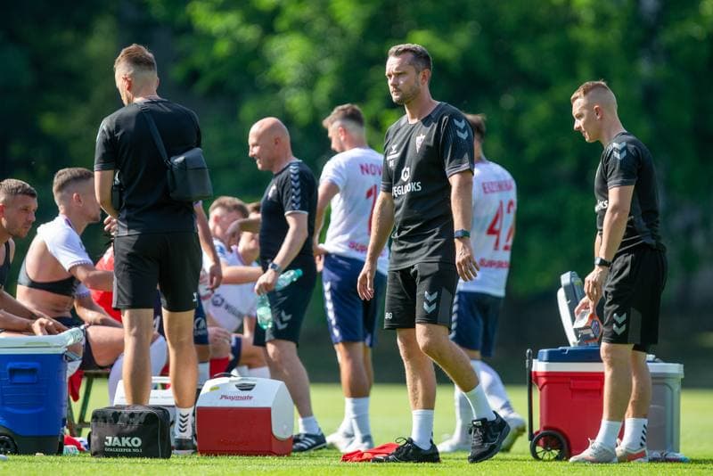 Football. Sparing. Gornik Zabrze - Puszcza Niepolomice. 24.06.2022