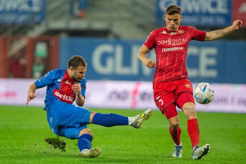 Football. PKO BP Ekstraklasa. Piast Gliwice - Widzew Lodz. 10.10.2022