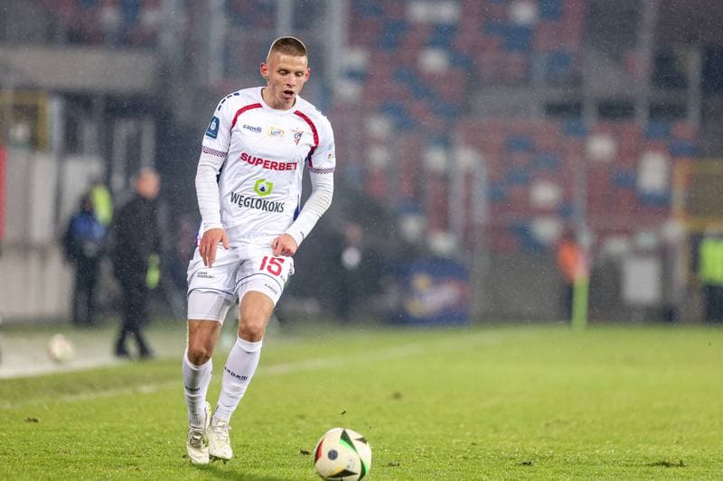 Football. PKO BP Ekstraklasa. Gornik Zabrze - Lech Poznan. 06.12.2024