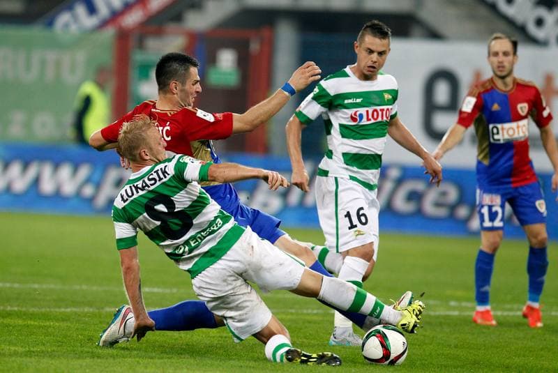 Football. T-Mobile Ekstraklasa. Piast Gliwice - Lechia Gdansk. 26.10.2013