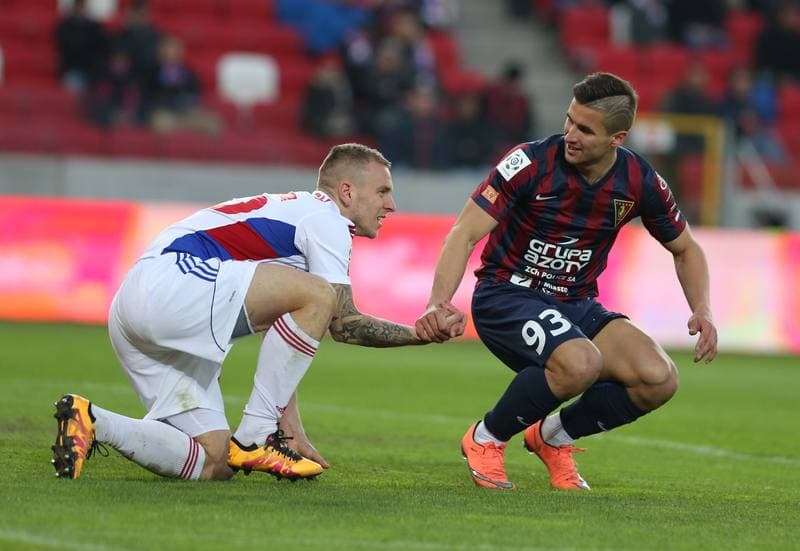 Football. Ekstraklasa. Gornik Zabrze - Pogon Szczecin. 01.04.2016