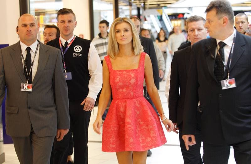 Fashion. Key Fashion Weeks. Joanna Krupa. 23.05.2015