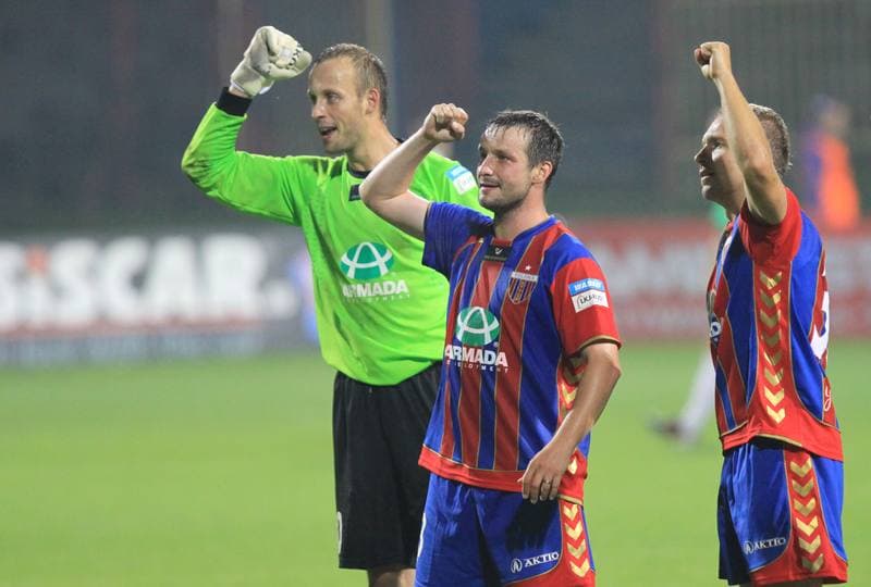 Football. Ekstraklasa. Polonia Bytom - Zaglebie Lubin. 10.09.2010