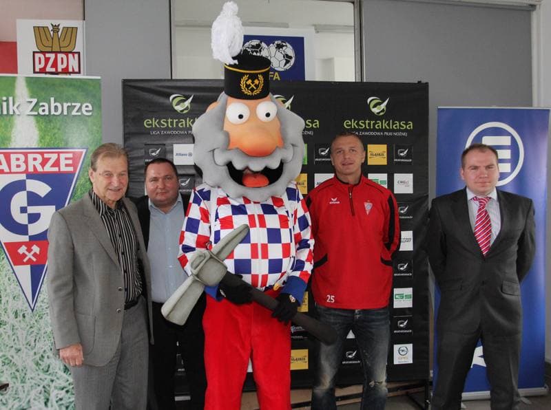 Football. Gornik Zabrze. Press Conference. 19.04.2011
