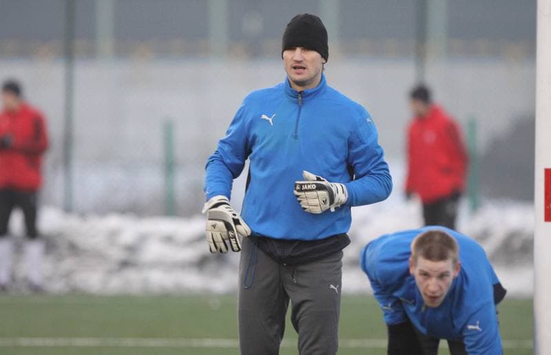 Football. Sparing. Gornik Zabrze - Hutnik Krakow. 28.01.2011