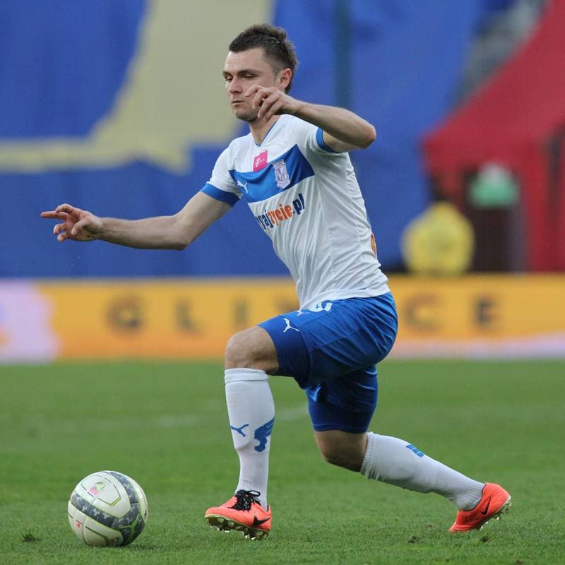 Football. T-Mobile Ekstraklasa. Piast Gliwice - Lech Poznan. 15.04.2013