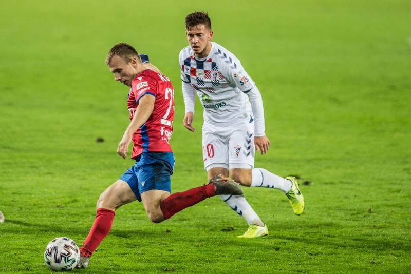 Football. PKO BP Ekstraklasa. Gornik Zabrze - Rakow Czestochowa. 17.10.2020
