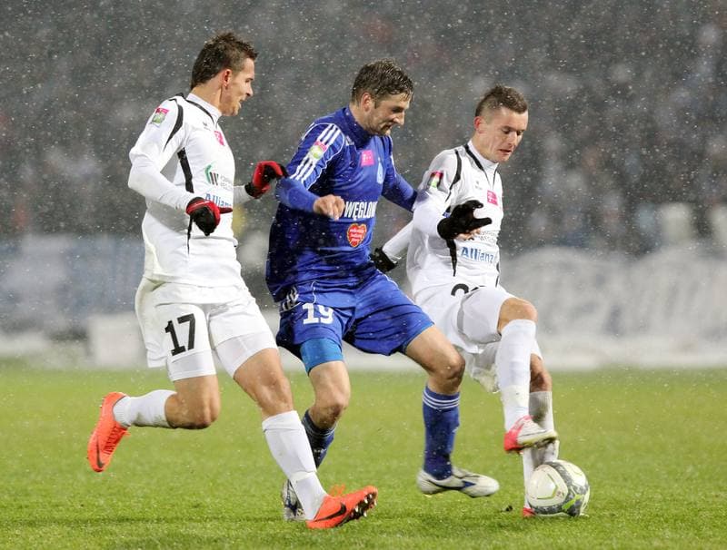 Football. T-Mobile Ekstraklasa. Ruch Chorzow - Gornik Zabrze. 15.04.2012