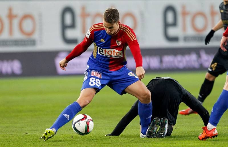 Football. PKO BP Ekstraklasa. Piast Gliwice - Cracovia Krakow. 05.12.2015