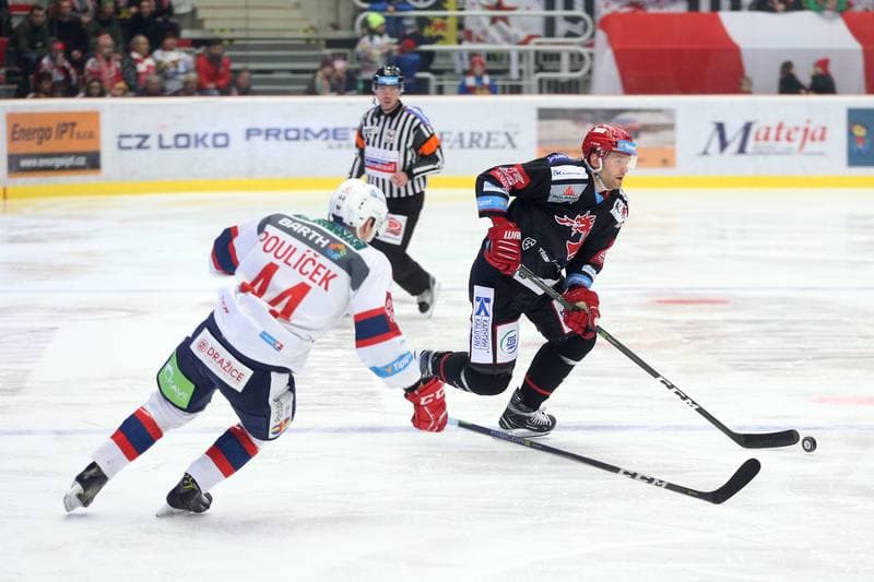 Ice Hockey. Tipsport Extraliga. Ocelari Trinec - Dynamo Pardubice. 02.03.2018