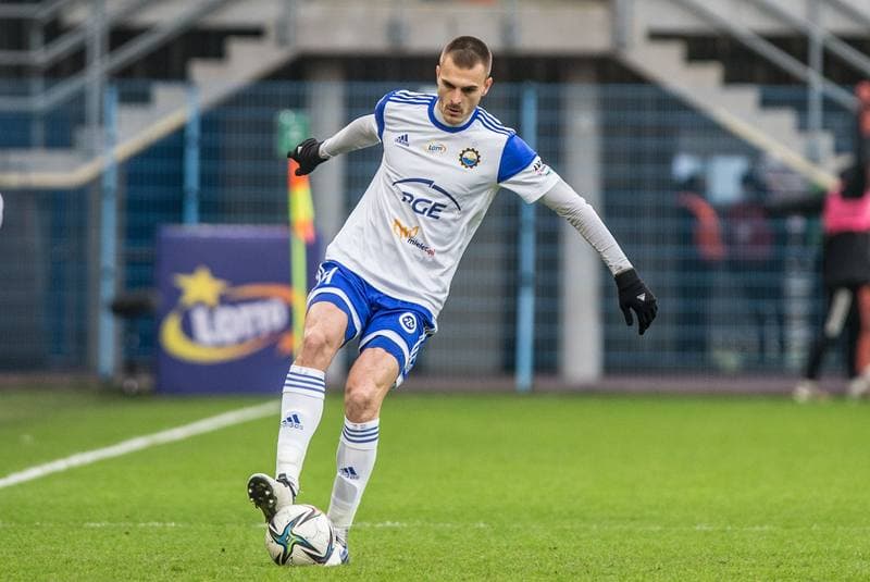 Football. PKO BP Ekstraklasa. Piast Gliwice - Stal Mielec. 18.12.2021