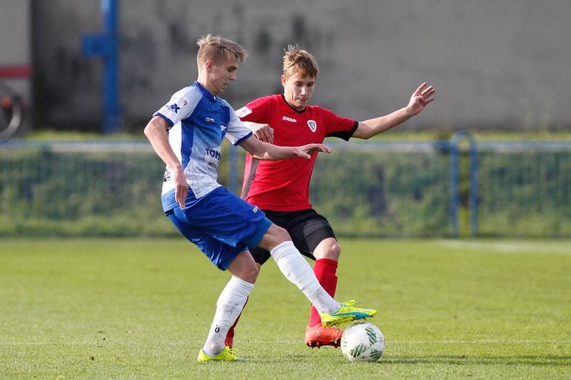 Football. Centralna Liga Juniorow. Piast Gliwice - Baltyk Koszalin. 05.11.2016