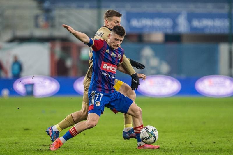 Football. PKO BP Ekstraklasa. Piast Gliwice - Pogon Szczecin. 05.02.2022