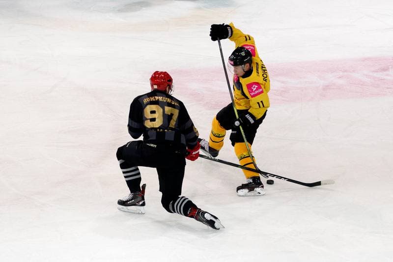Ice Hockey. Tauron Hokej Liga. Tauron KH GKS Katowice - Comarch Cracovia. 17.11.2017